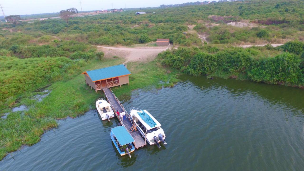 Irungu Forest Safari Lodge Katunguru Exterior foto